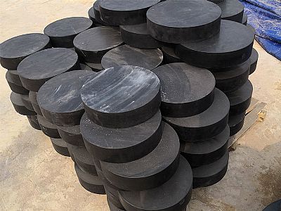 鄂伦春板式橡胶支座由若干层橡胶片与薄钢板经加压硫化